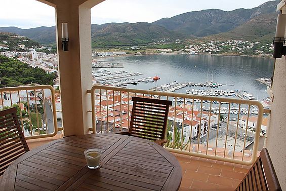 Chalet con magnificas vistas a la bahía de El Port de la Selva