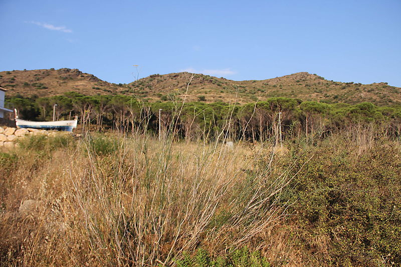 Se vende parcela en la Urbanización La Sorra