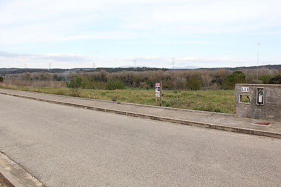 Terreny en venda a Bàscara