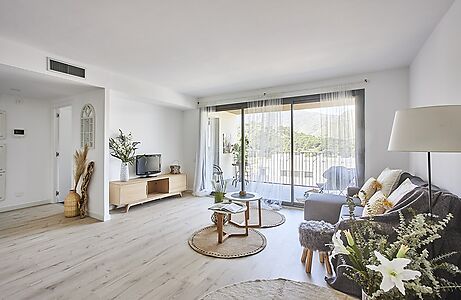 Appartement neuf avec des finitions de qualité supérieure à Port de la Selva