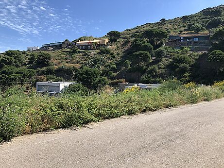 Terreno con fantástica vista al mar en la zona del Mirador