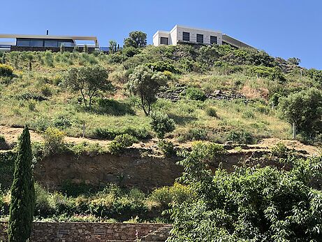 Terreno con fantástica vista al mar en la zona del Mirador