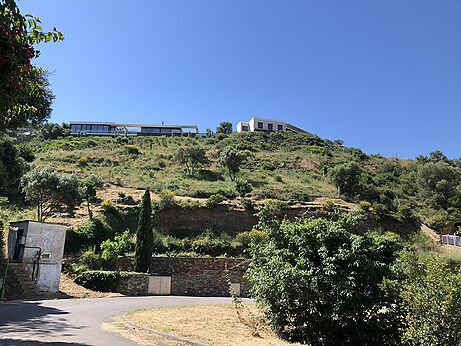 Terrain avec vue fantastique sur la mer dans la région de Mirador