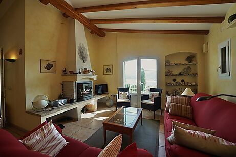 Fantastic property for sale in Port de la Selva.