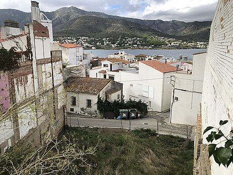 Plot for sale in the center of El Port de la Selva