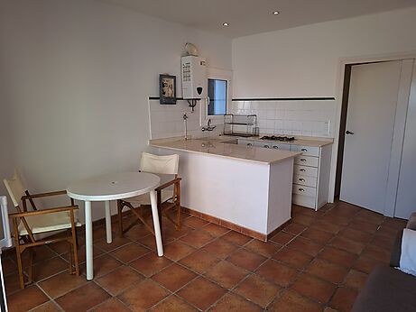 Apartment for rent in Llançà
